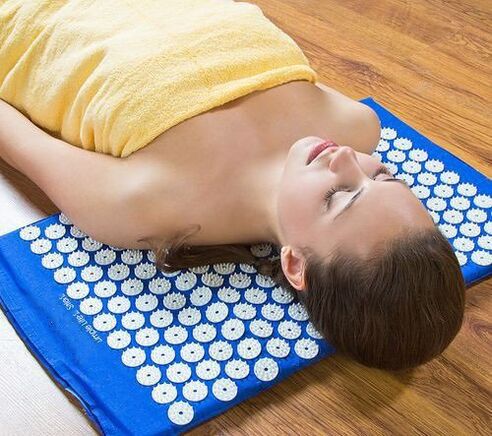 Аплікатор Кузнецова з шийним остеохондросом